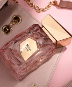 Alternative view of French Avenue Irida Extrait